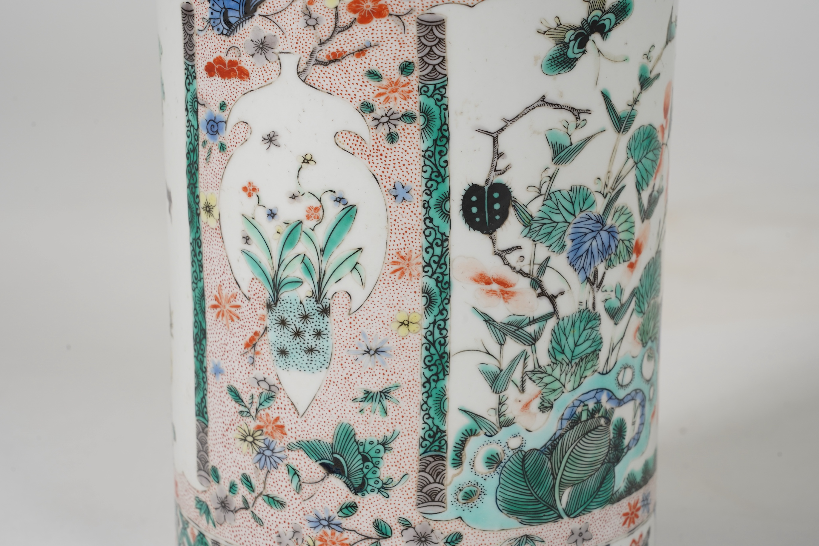 A Chinese famille verte brushpot, late 19th/early 20th century